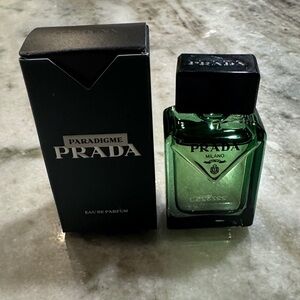 Prada Paradigme Men’s Eau de Parfum in Green and Black dab on mini